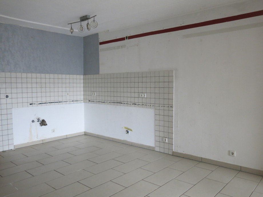 Wohnung 2 K�che Mehrfamilienhaus Ense / L�ttringen