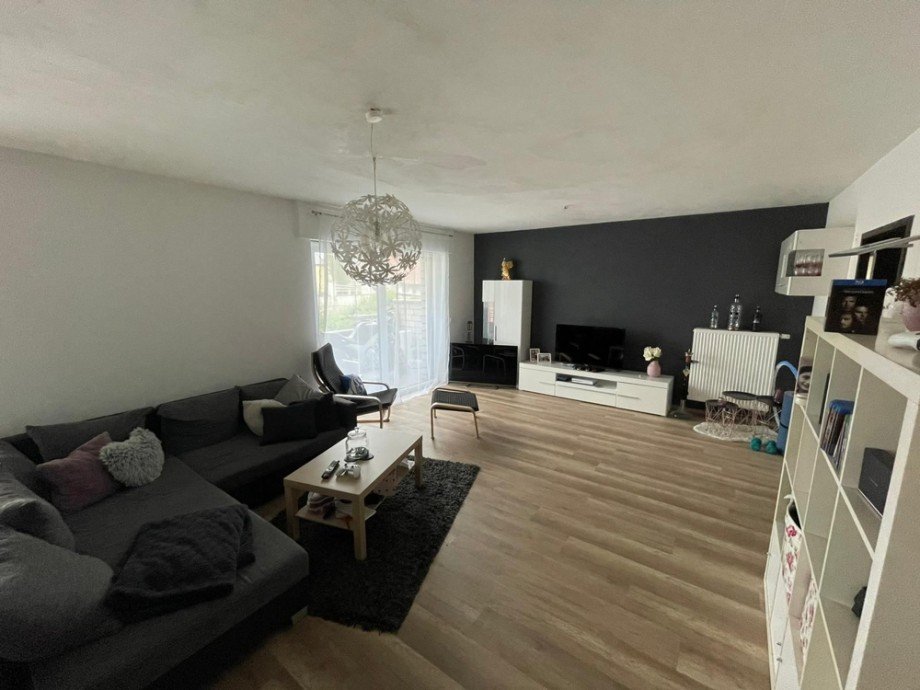 Einliegerwohnung Wohnzimmer Einfamilienhaus Warstein / Sichtigvor