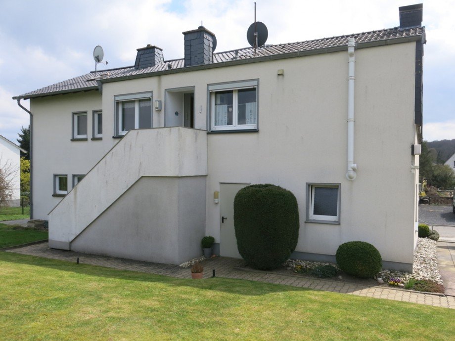 Ansicht vom Garten Mehrfamilienhaus Ense / L�ttringen