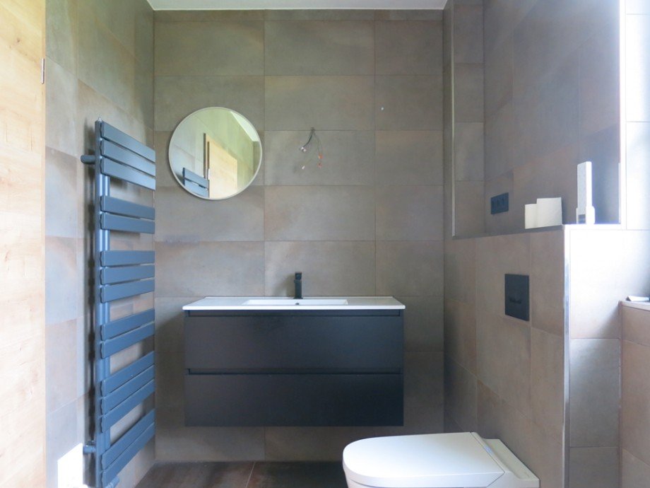 Wohnung 1Ihr Bad Mehrfamilienhaus Ense / L�ttringen