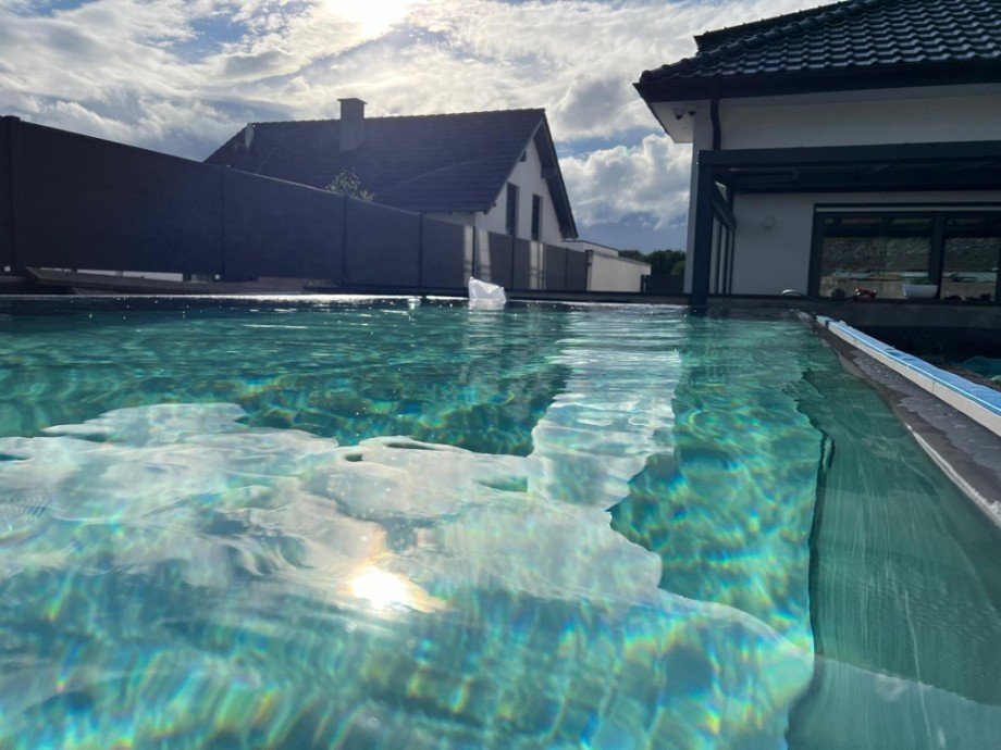 mit beheiztem Infinity Pool Einfamilienhaus Fr�ndenberg / Langschede