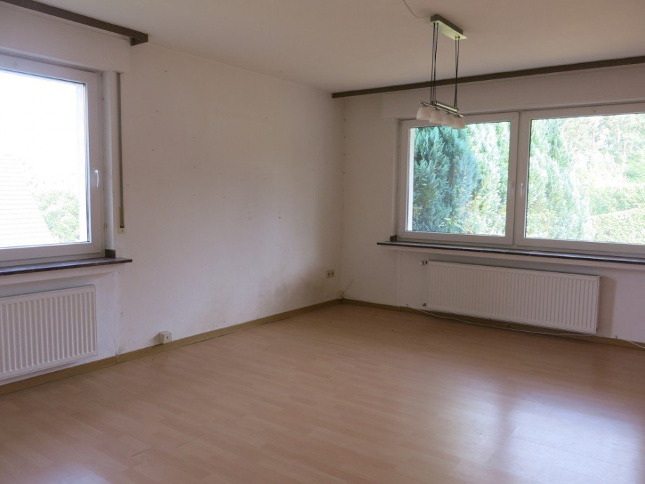Ihr Wohnzimmer im EG Zweifamilienhaus M�hnesee