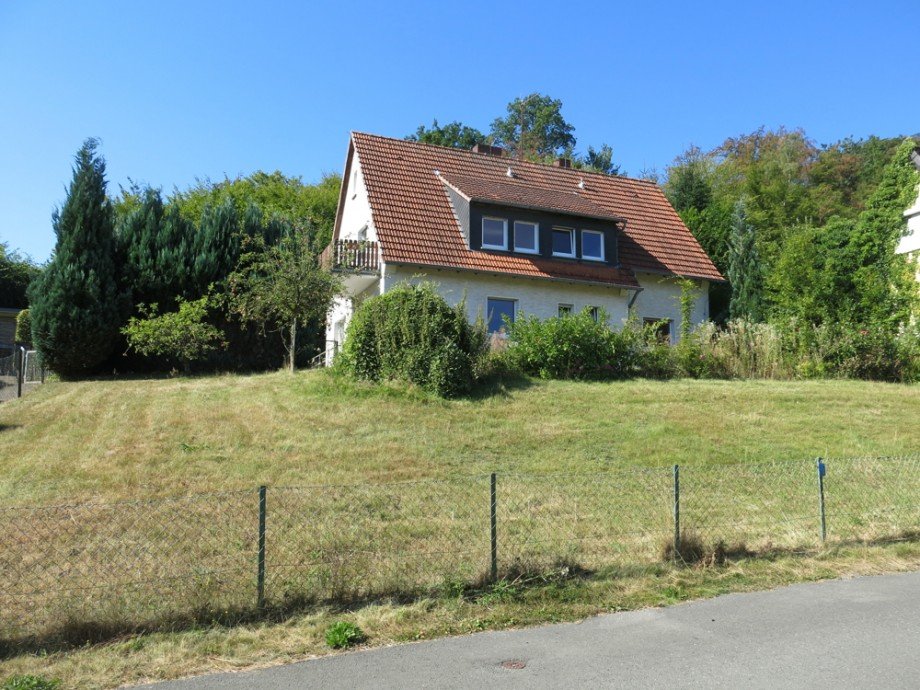 Der sch�ne Garten Zweifamilienhaus M�hnesee