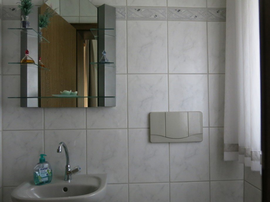 G�ste-WC im EG Einfamilienhaus Warstein / Belecke